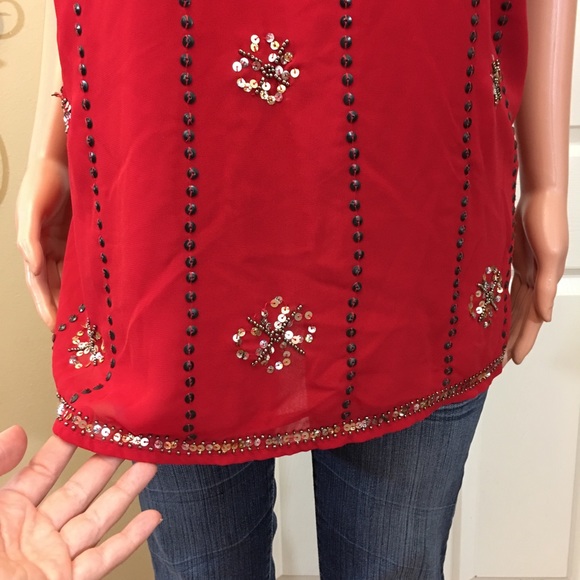 BUNDLE ME 😃 Ashley Stewart red beaded sequin top - Picture 4 of 8